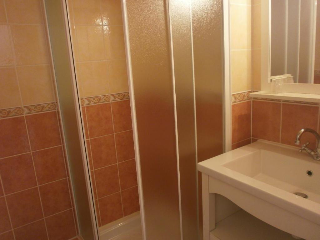 Le Clos Des Pins 2* Six-Fours-les-Plages